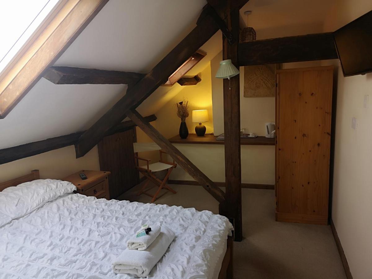 Red Lion Hotel Ystrad Meurig Buitenkant foto