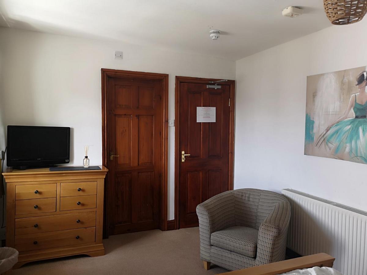 Red Lion Hotel Ystrad Meurig Buitenkant foto