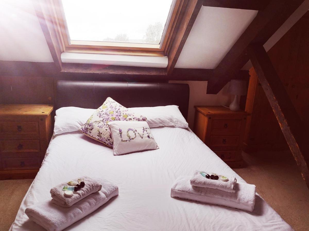 Red Lion Hotel Ystrad Meurig Buitenkant foto